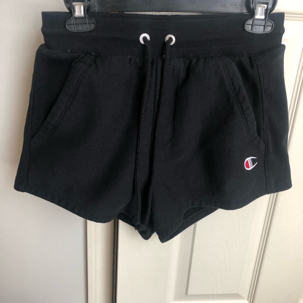 CHAMPION REVERSE WEAVE SHORTS!!